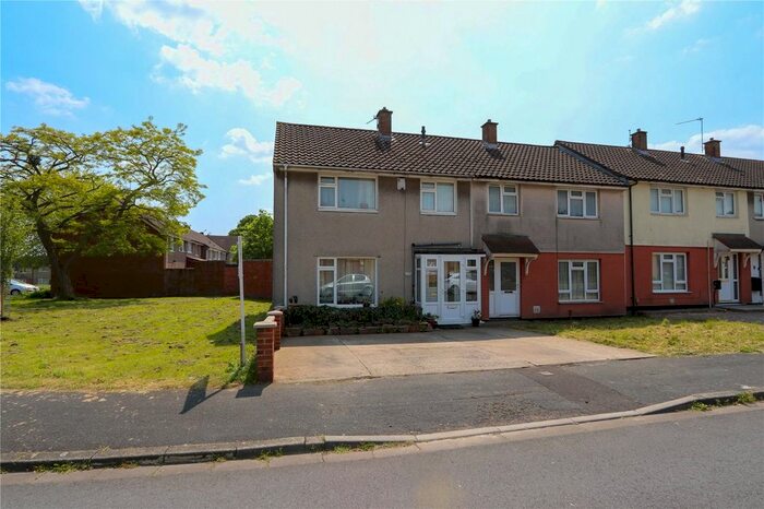 3 Bedroom End Of Terrace House For Sale In Blakeney Road, Patchway, Bristol, South Gloucestershire, BS34