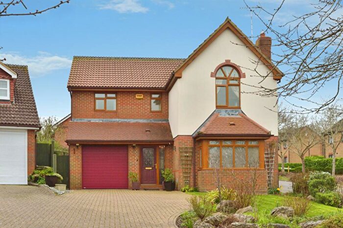 4 Bedroom Detached House For Sale In Rosemullion Avenue, Tattenhoe, Milton Keynes, MK4