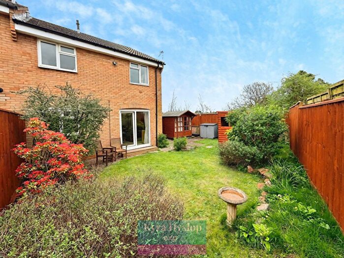 1 Bedroom End Terrace House For Sale In Sargent Close, Exeter, EX1