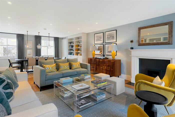 3 Bedroom Flat To Rent In Chesham Street, London, SW1X