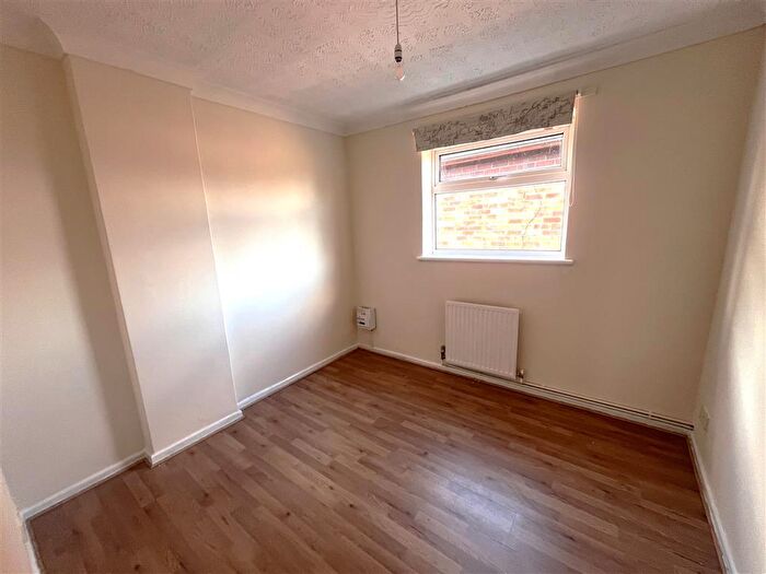2 Bedroom Flat To Rent In Kirkgate Street, Wisbech, PE13