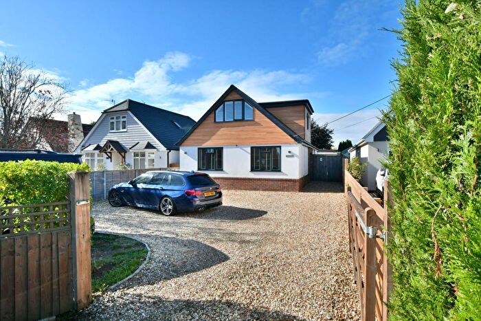 4 Bedroom Detached House For Sale In Blandford Road, Sturminster Marshall, Dorset, BH21