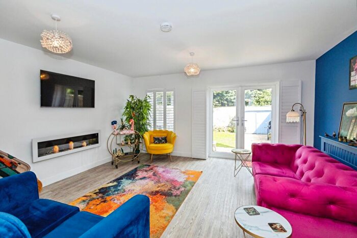 3 Bedroom End Of Terrace House For Sale In Argus Road, Lee-on-the-solent, PO13