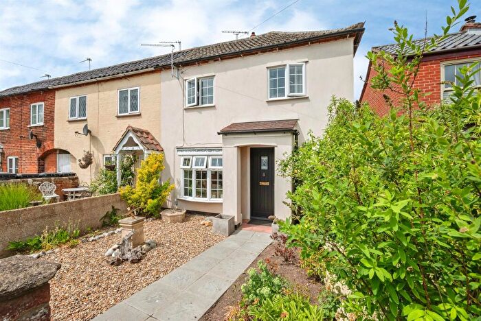 2 Bedroom End Of Terrace House For Sale In Norwich Road, North Walsham, NR28