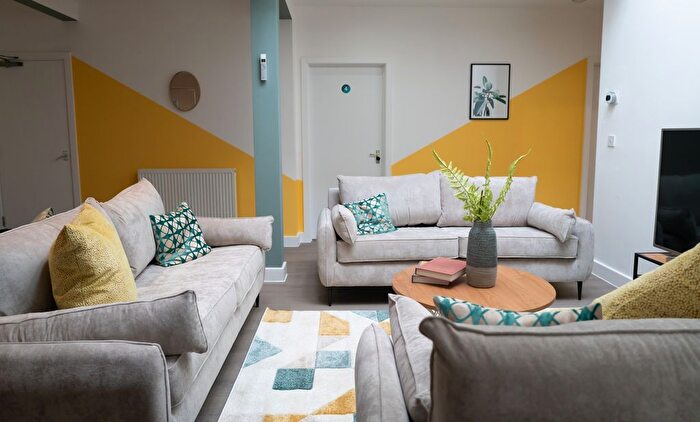 1 Bedroom Flat To Rent In Eileen Grove, Manchester, M14