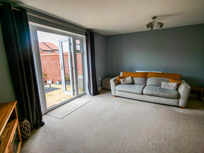 3 Bedroom End Of Terrace House For Sale In Baines Way, Framlingham, Suffolk, IP13