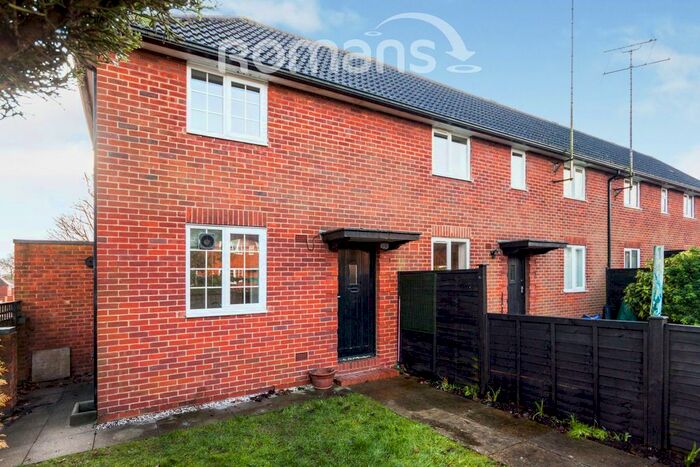 2 Bedroom End Of Terrace House To Rent In Hill Road, Arborfield, Reading, RG2