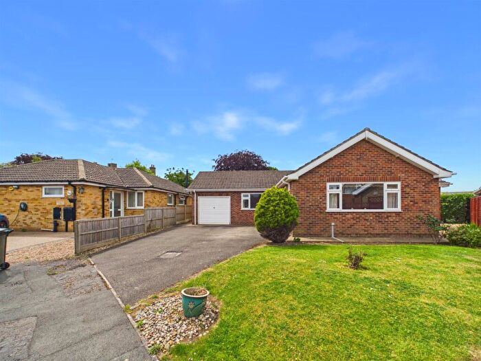 3 Bedroom Detached Bungalow For Sale In Stephenson Close, Alford, LN13