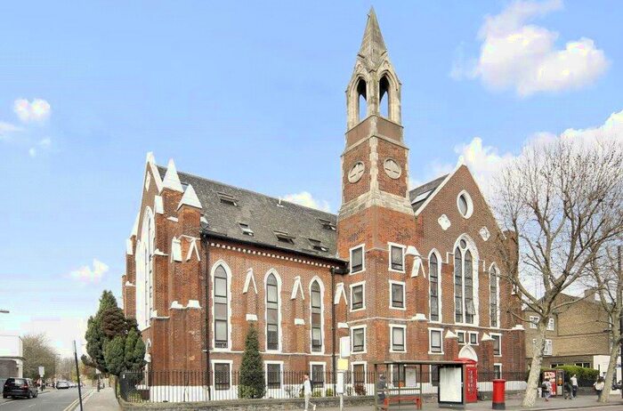 2 Bedroom Apartment To Rent In Bethnal Green Road, London, E2