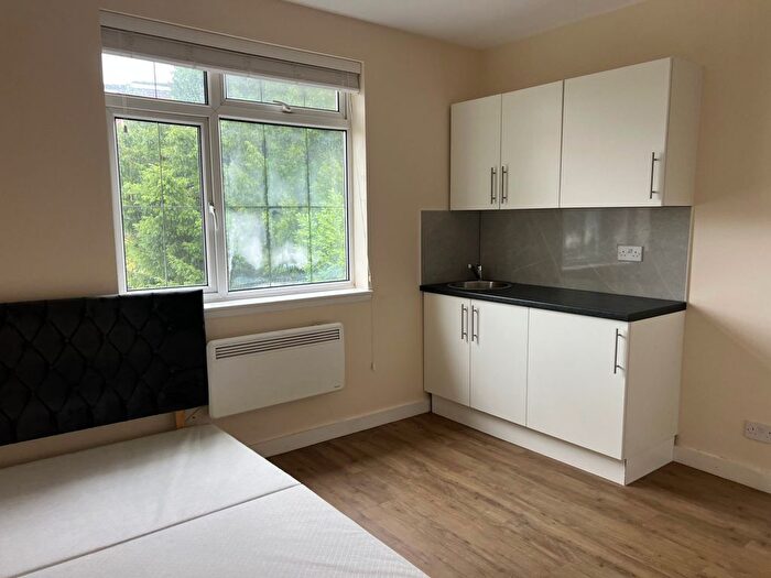 Studio To Rent In Bridge Lane, Temple Fortune, NW11