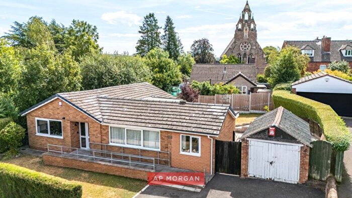 4 Bedroom Bungalow For Sale In Highfield Road, Bromsgrove, Worcestershire, B61