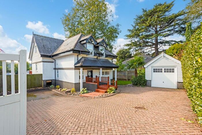3 Bedroom Detached House To Rent In Wharf Lane Bourne End, SL7