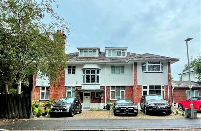 2 Bedroom Flat To Rent In Nelson Road, Westbourne, Bournemouth, BH12