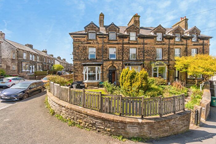 5 Bedroom End Terrace House For Sale In Queens Road, Buxton, SK17