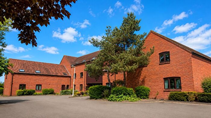3 Bedroom Flat For Sale In The Greaves, Minworth, Sutton Coldfield, West Midlands, B76
