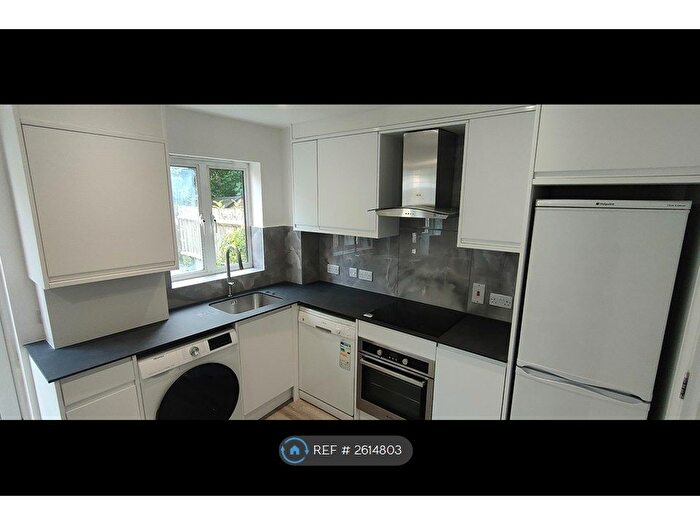 4 Bedroom Terraced House To Rent In Tollington Way, London, N7