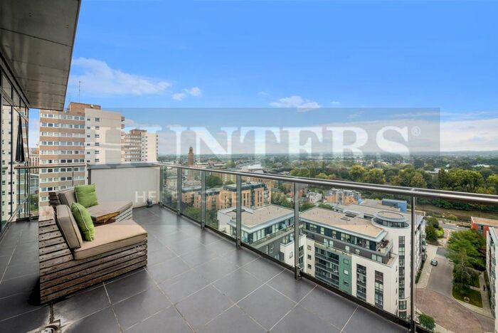 3 Bedroom Flat To Rent In Pump House Crescent, Brentford, TW8