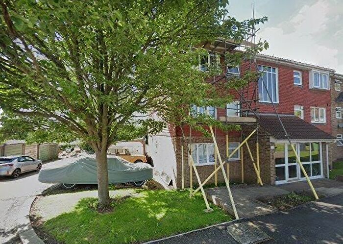 2 Bedroom Flat To Rent In Laurel Park, Harrow, HA3