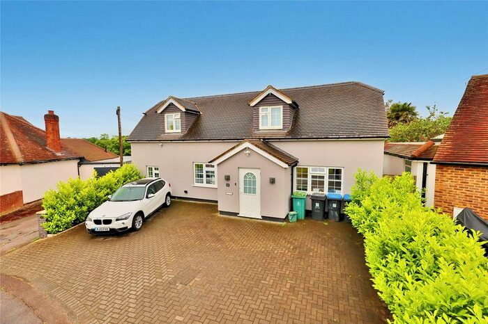 5 Bedroom Detached House To Rent In St. Marthas Avenue, Woking, Surrey, GU22