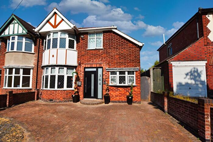 4 Bedroom Semi-Detached House For Sale In Welford Road, Knighton, Leicester, LE2