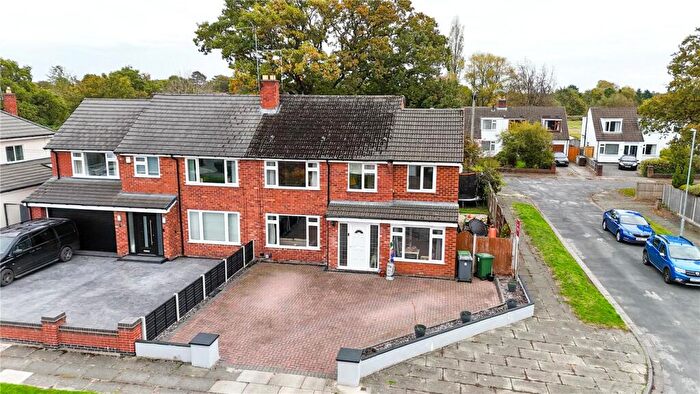 5 Bedroom Semi-Detached House For Sale In Alistair Drive, Bromborough, Wirral, CH63