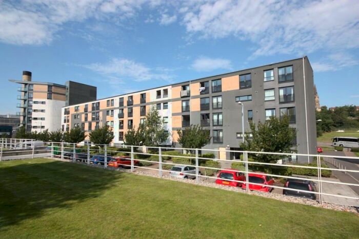 2 Bedroom Flat To Rent In Flat /, Firpark Court, G31