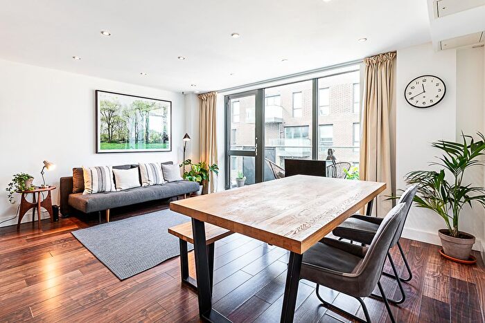 1 Bedroom Flat To Rent In Flat, Penny Black Court, Carlton Grove, London, SE15