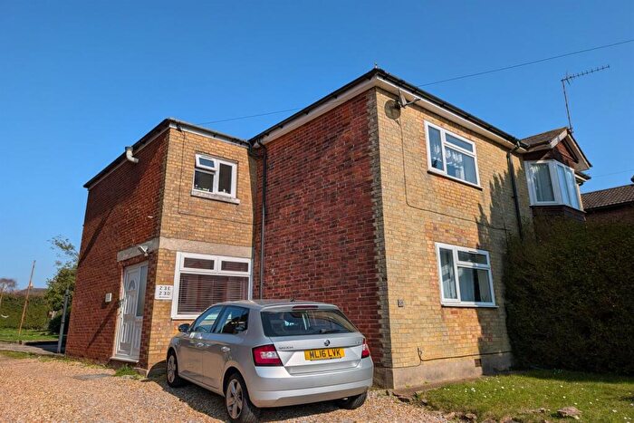 2 Bedroom Flat To Rent In E, SO15