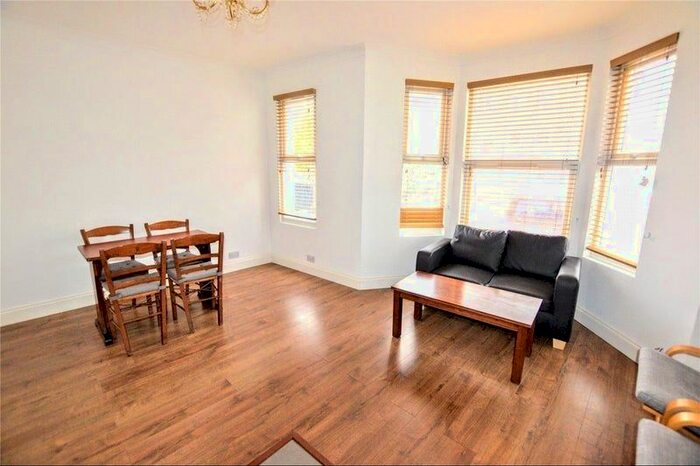 2 Bedroom Flat To Rent In Parkhurst Road, Holloway, N7