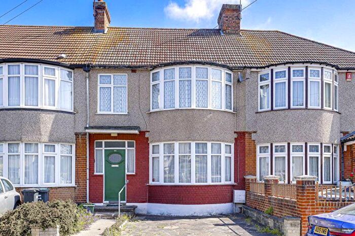 3 Bedroom Terraced House For Sale In St. Georges Road, Enfield, EN1