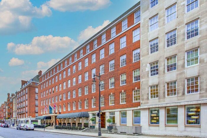 2 Bedroom Flat To Rent In Grosvenor Square, London W1K