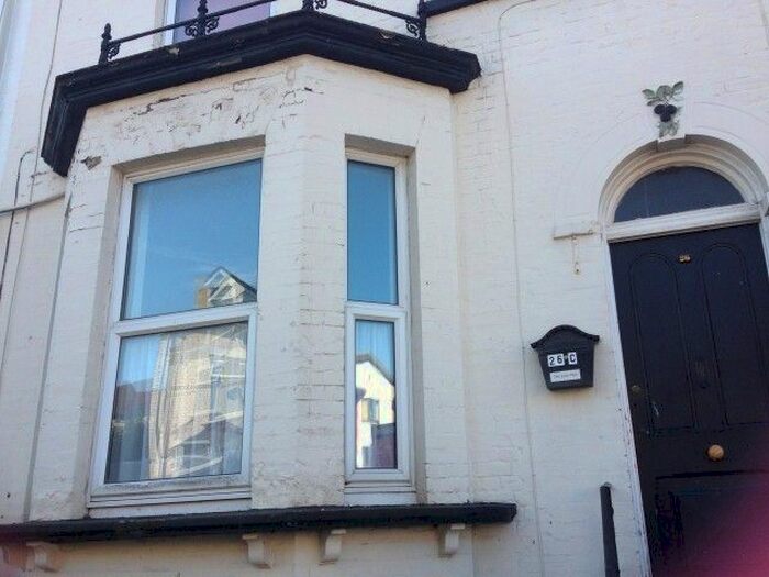 1 Bedroom Flat To Rent In St. Marys Road, Strood, Rochester, ME2