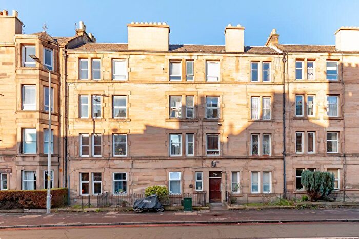 2 Bedroom Flat For Sale In Slateford Road, Edinburgh, EH11
