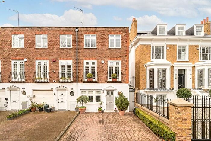 5 Bedroom Semi-Detached House For Sale In Holland Villas Road, Holland Park, W14