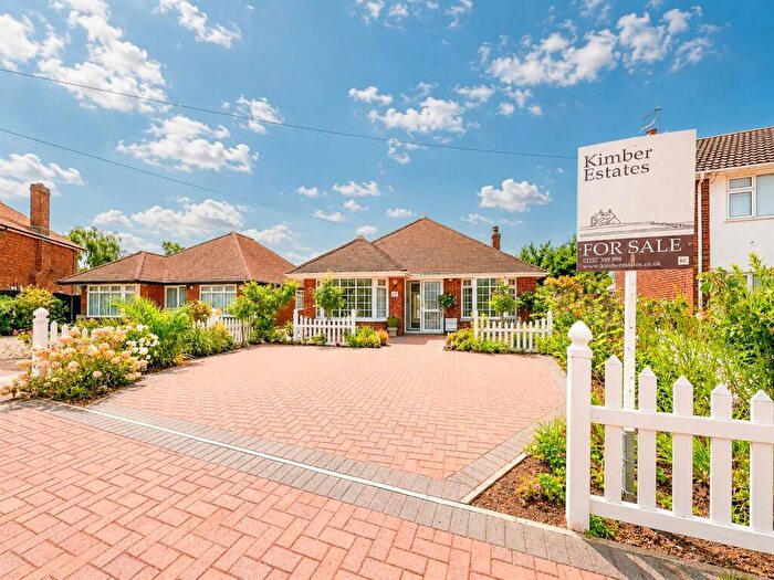 2 Bedroom Detached Bungalow For Sale In Elm Wood Close, Whitstable, CT5
