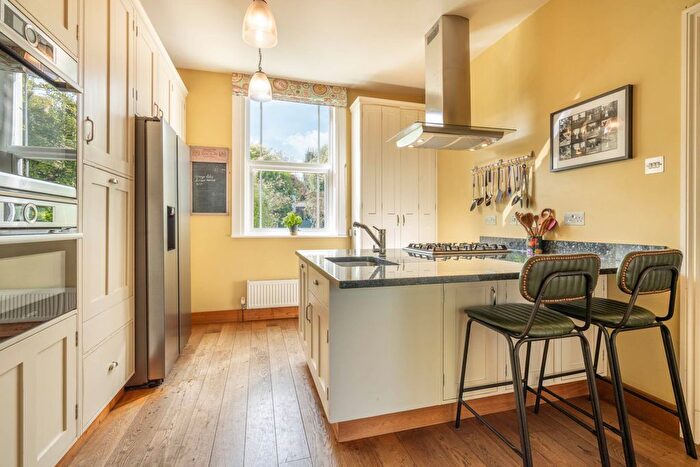 5 Bedroom Semi-Detached House For Sale In Pennington Road, Southborough, Tunbridge Wells, TN4