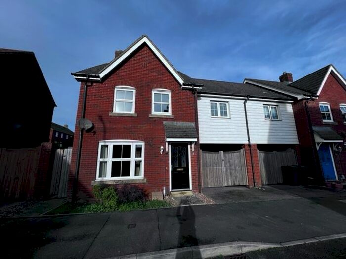 3 Bedroom Property To Rent In Orchid Court, Kingsnorth, Ashford, TN23