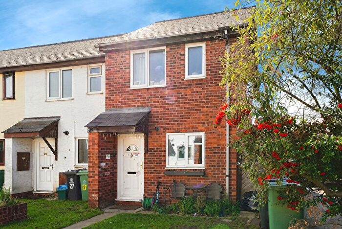 2 Bedroom End Of Terrace House For Sale In Maldon Gardens, Gloucester, Gloucestershire, GL1
