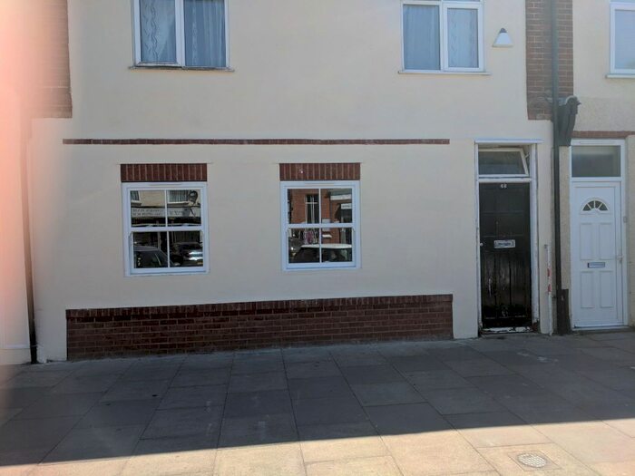 1 Bedroom Flat To Rent In Queens Way, Ipswich, IP3