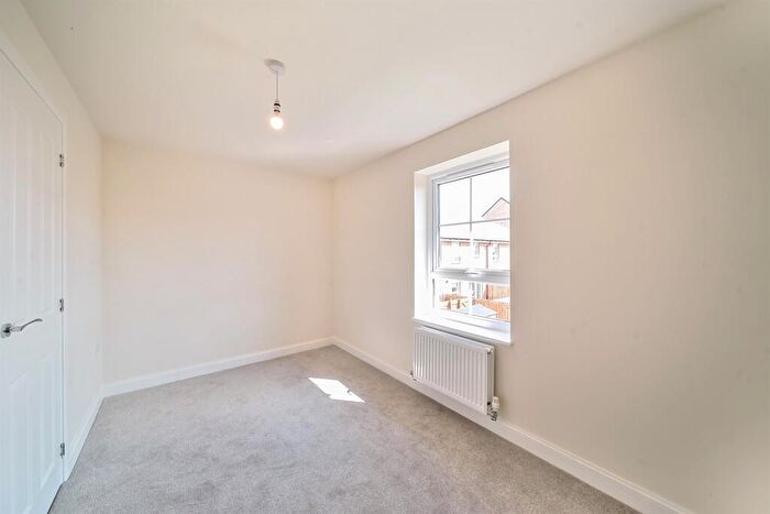 2 Bedroom End Of Terrace House To Rent In Bedroom End Of Terrace House In Dandelion Drive, Cramlington, NE23
