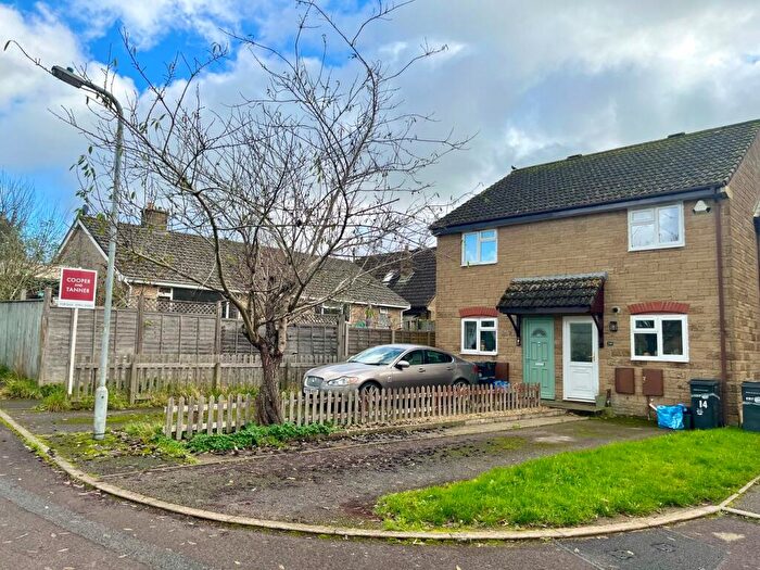 2 Bedroom End Of Terrace House For Sale In Fourways Close, Castle Cary, BA7