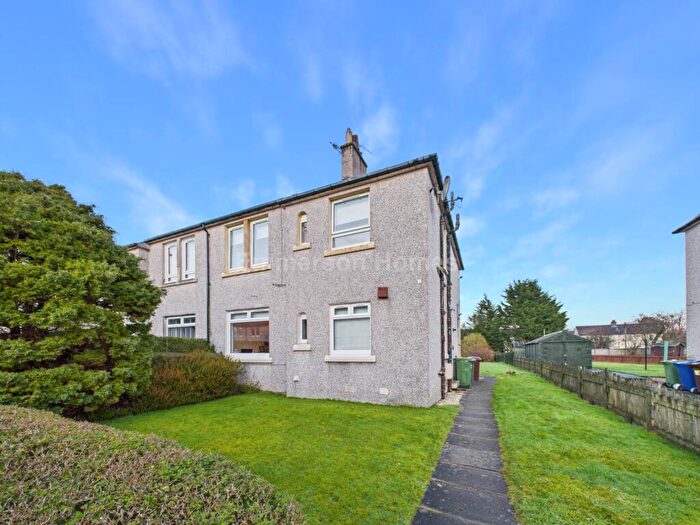 2 Bedroom Cottage To Rent In Ladeside Drive, Johnstone, PA5