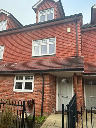 3 Bedroom Terraced House To Rent In Love Lane, Mayfield, TN20