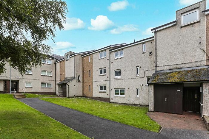 3 Bedroom Maisonette For Sale In Mcintosh Court, Dennistoun, G31