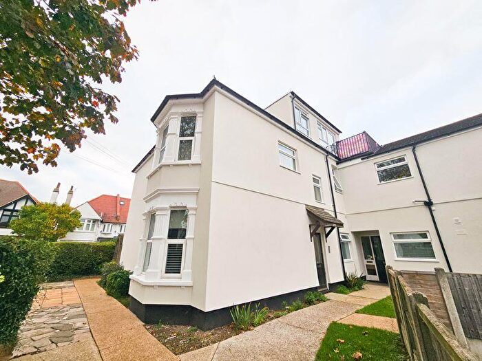 1 Bedroom Flat To Rent In Nelson Drive, Leigh-On-Sea, SS9