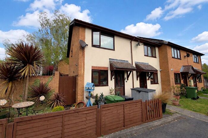 2 Bedroom End Of Terrace House For Sale In Neelands Grove, Portsmouth, PO6