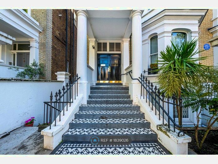 2 Bedroom Flat To Rent In Redcliffe Gardens, London, SW10