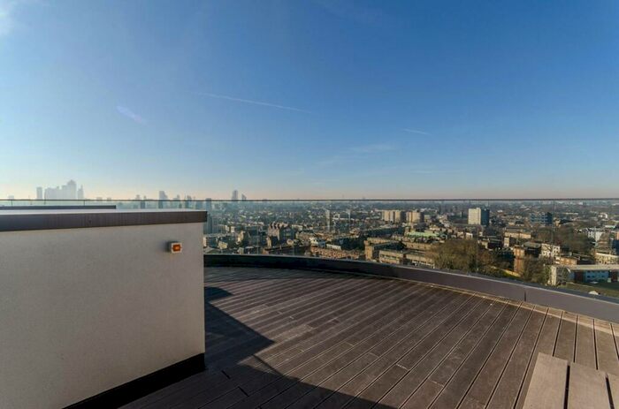 2 Bedroom Penthouse To Rent In East, Dalston, London, E8