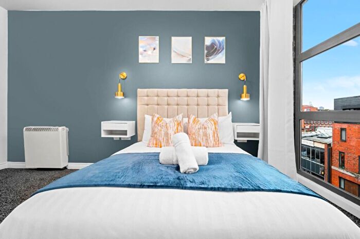 2 Bedroom Flat To Rent In Tenby Street North, Birmingham, B1