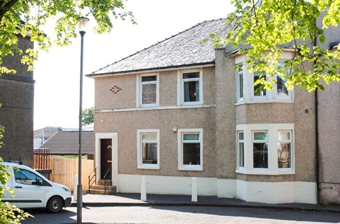 3 Bedroom Flat For Sale In Albert Crescent, Airdrie, ML6